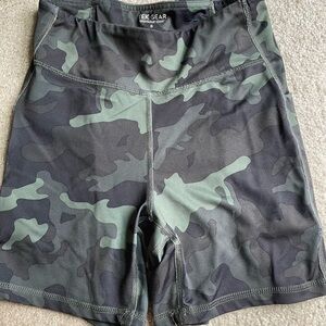 Women’s Camouflage Biker Shorts
